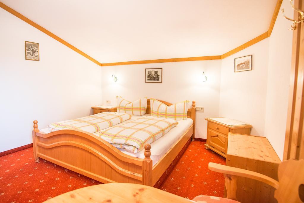 Haus Gleinser - Neustift Im Stubaital Quarto foto